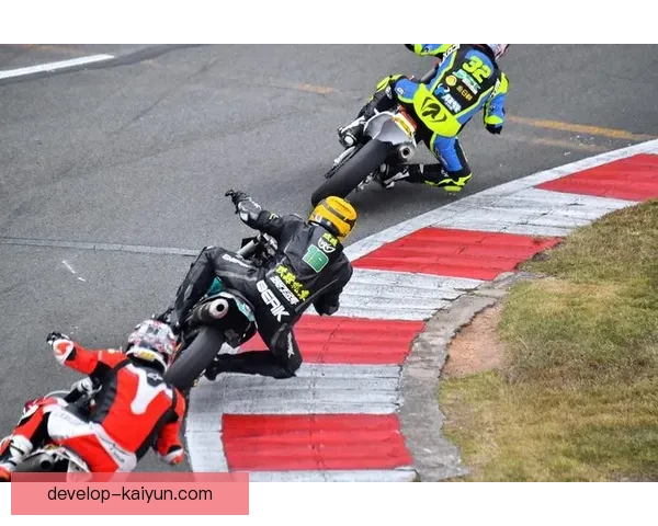 意大利站精彩纷呈摩托车手争夺年度总冠军焦点